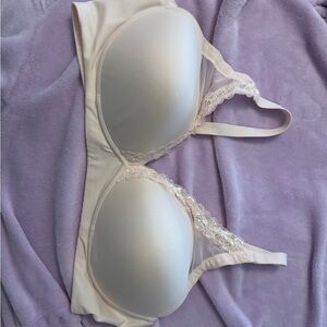 Chic Cream Lace Accent Bra